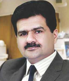 Dr.  hafeez.jpg